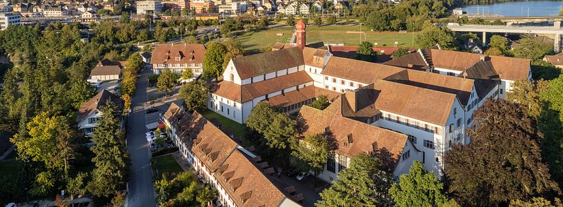 Luftaufnahme Kloster Wettingen auf der Klosterhalbinsel.