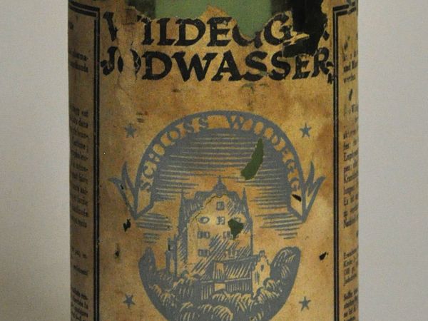 Flasche des Mineralwasser Wildegg aus der Sammlung Museum Aargau.