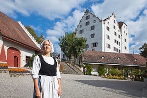 Aussenaufnahme Schloss Wildegg mit Magd