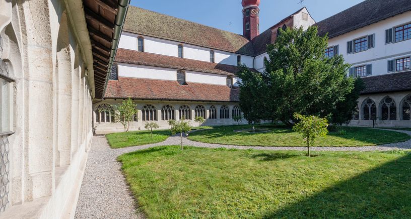 Kreuzganggarten im Kloster Wettingen