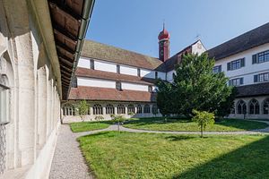 Kreuzganggarten im Konvent der Klosterhalbinsel Wettingen