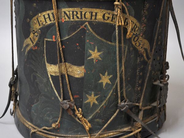 Eine Militärtrommel mit Aargau-Wappen aus der Sammlung Museum Aargau.