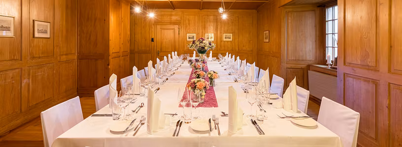 Innenaufnahme Schlossstube im Schlossrestaurant Habsburg (Bankett-Bestuhlung)