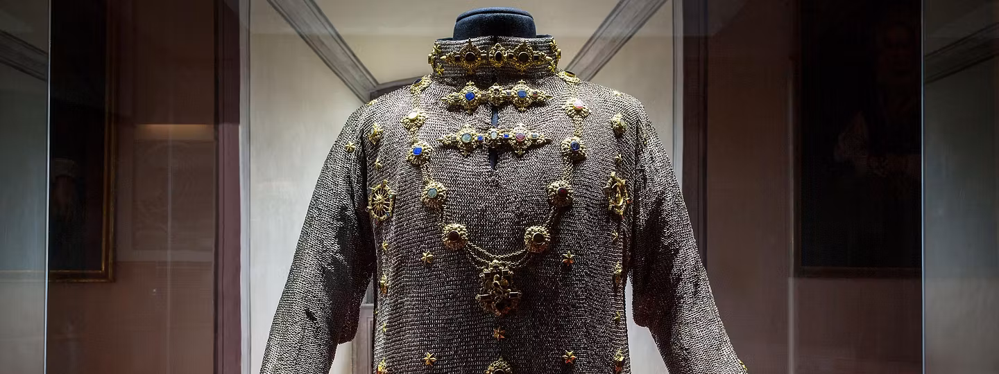 Kettenhemd in der Ausstellung von Schloss Wildegg