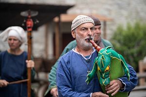 Schweizer Schlössertag: Musikgruppe "Des Dudels Kern" auf Schloss Lenzburg