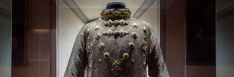Kettenhemd in der Ausstellung auf Schloss Wildegg