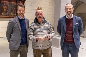 Eröffnung Museumsjahr 2026 im Kloster Königsfelden: Der Aargauer König Christoph Benz (Mitte) sowie Dr. Georg Matter, Leiter Abteilung Kultur Kanton Aargau (links) und Dr. Marco Sigg, Direktor Museum Aargau