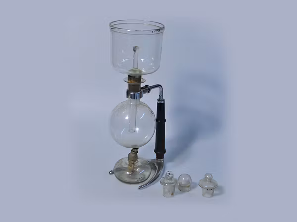 Die Kaffeemaschine "Cona" aus der Sammlung Museum Aargau.