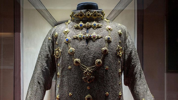 Kettenhemd in der Ausstellung von Schloss Wildegg