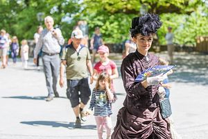 Szenische Führung mit Kaiserin Sisi auf Schloss Habsburg