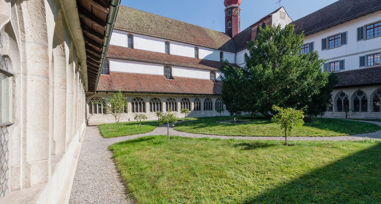 Kreuzganggarten im Kloster Wettingen